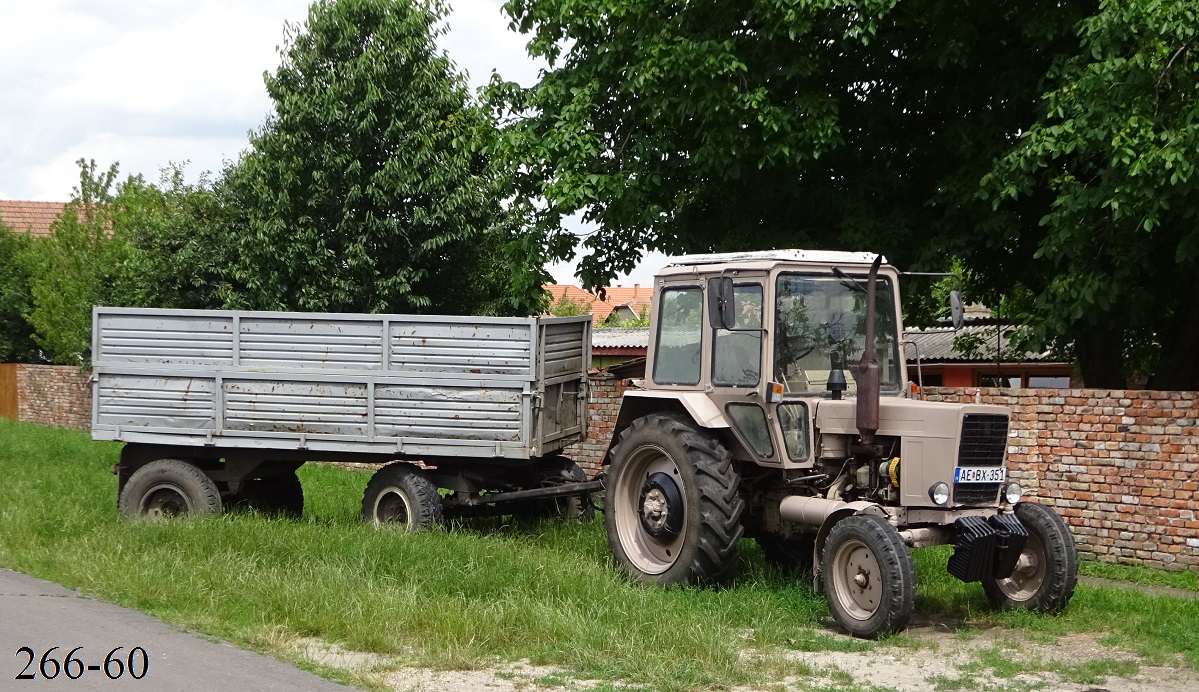 Венгрия, № AE BX-351 — МТЗ-80; Венгрия, № YCV-401 — MBP-6,5 (общая модель)