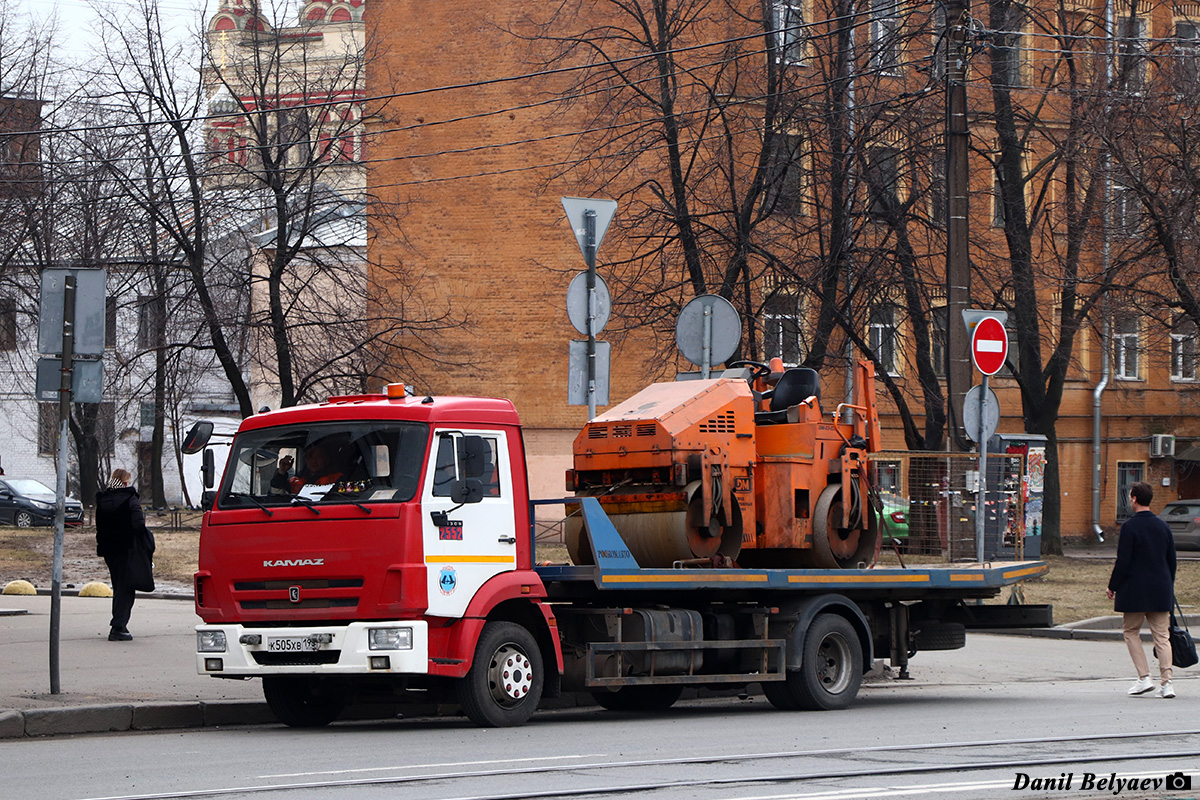 Санкт-Петербург, № 2552 — КамАЗ-4308-G5; Санкт-Петербург — Спецтехника с нечитаемыми (неизвестными) номерами