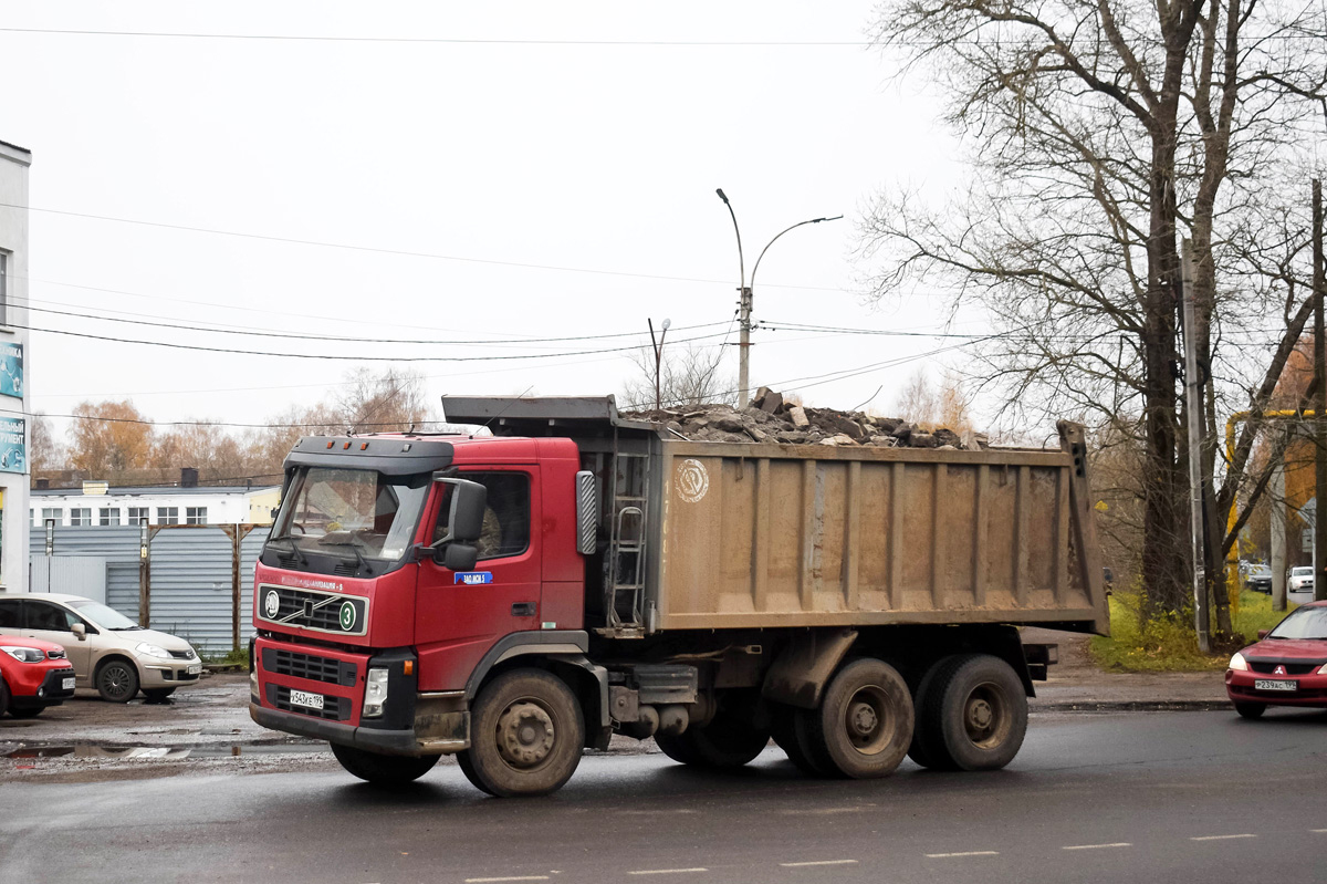 Москва, № Х 543 КЕ 199 — Volvo ('2002) FM12.400