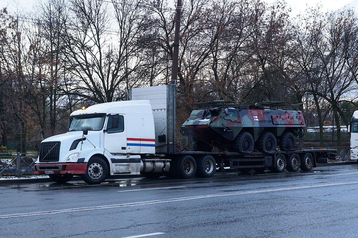 Калининградская область, № Т 895 ВО 39 — Volvo VNL670