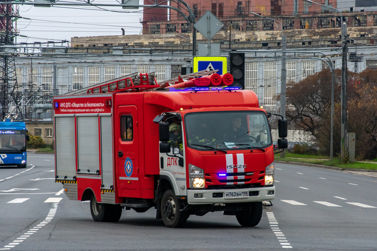 Санкт-Петербург, № М 762 ВН 198 — Isuzu NРS75 [Z7X]