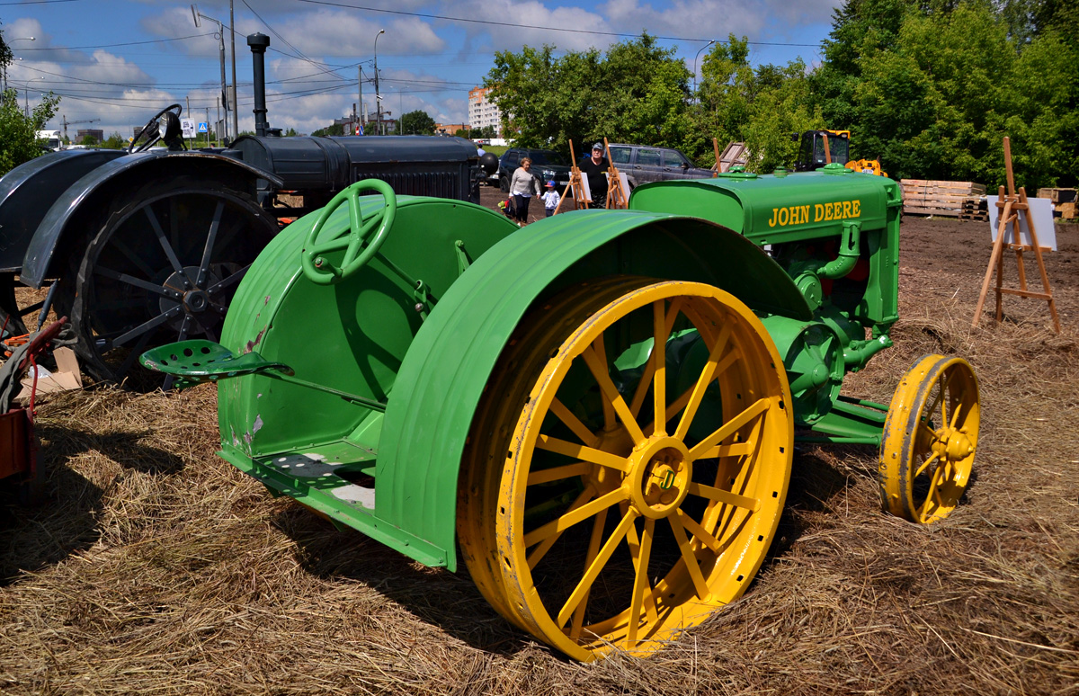 Чувашия, № (21) Б/Н СТ 0006 — John Deere D