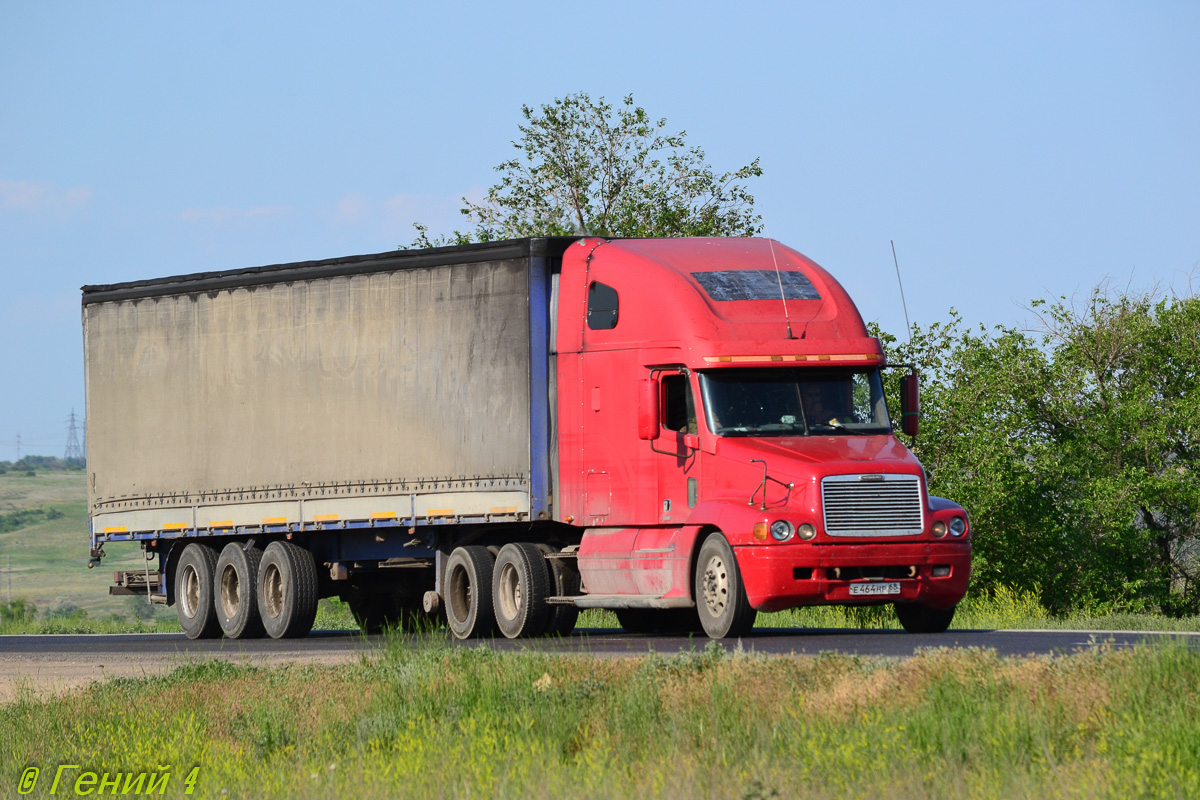 Тамбовская область, № Е 464 НР 68 — Freightliner Century Class