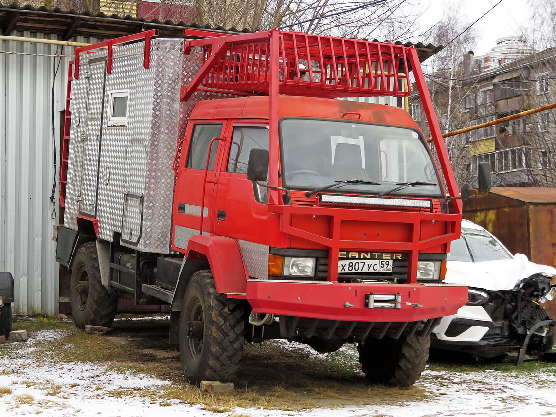 Кировская область, № Х 807 УС 59 — Mitsubishi Fuso Canter