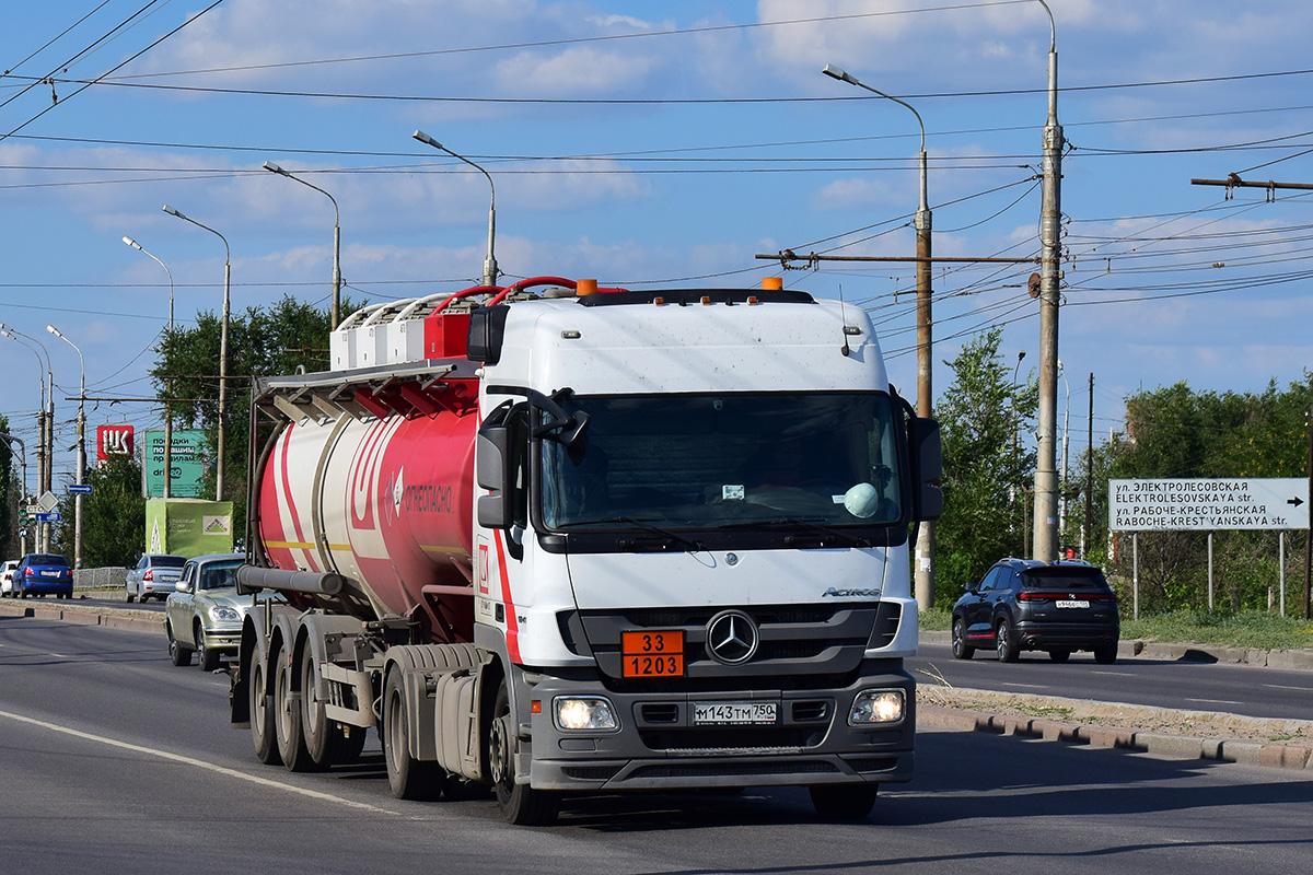 Волгоградская область, № М 143 ТМ 750 — Mercedes-Benz Actros '09 1841 [Z9M]