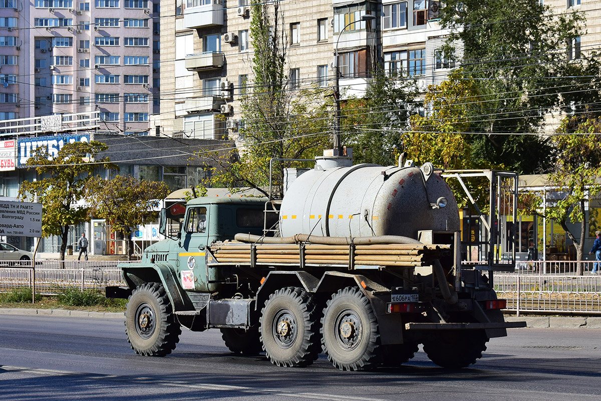 Башкортостан, № Е 606 РА 102 — Урал-4320-10