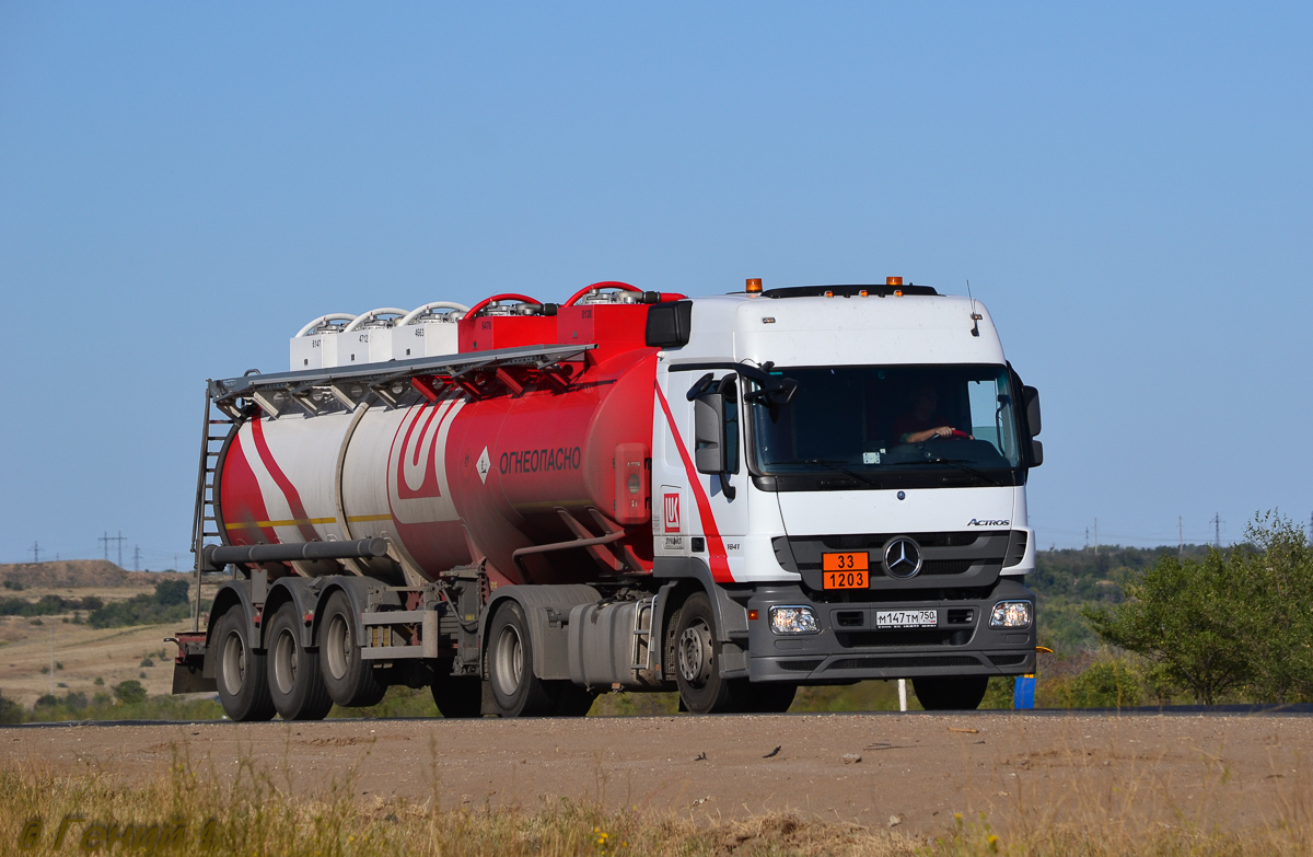 Волгоградская область, № М 147 ТМ 750 — Mercedes-Benz Actros '09 1841 [Z9M]