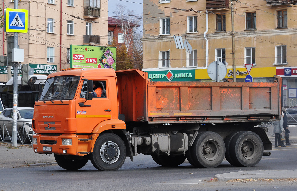 Омская область, № Т 172 НС 55 — КамАЗ-65115-L4