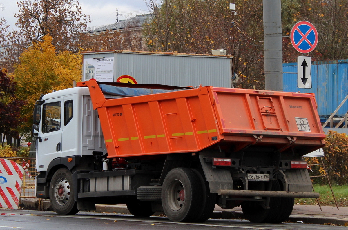 Санкт-Петербург, № С 676 НХ 198 — Dongfeng  (общая модель)