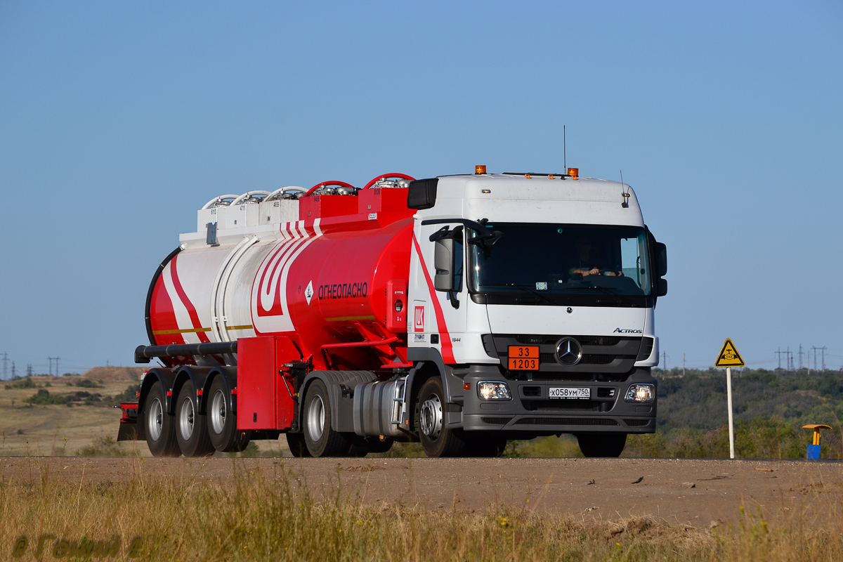 Волгоградская область, № Х 058 УМ 750 — Mercedes-Benz Actros '09 1844 [Z9M]