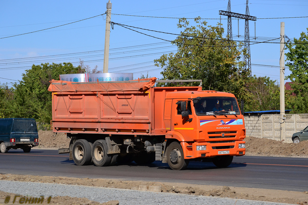 Волгоградская область, № Е 671 ВА 134 — КамАЗ-65115-42