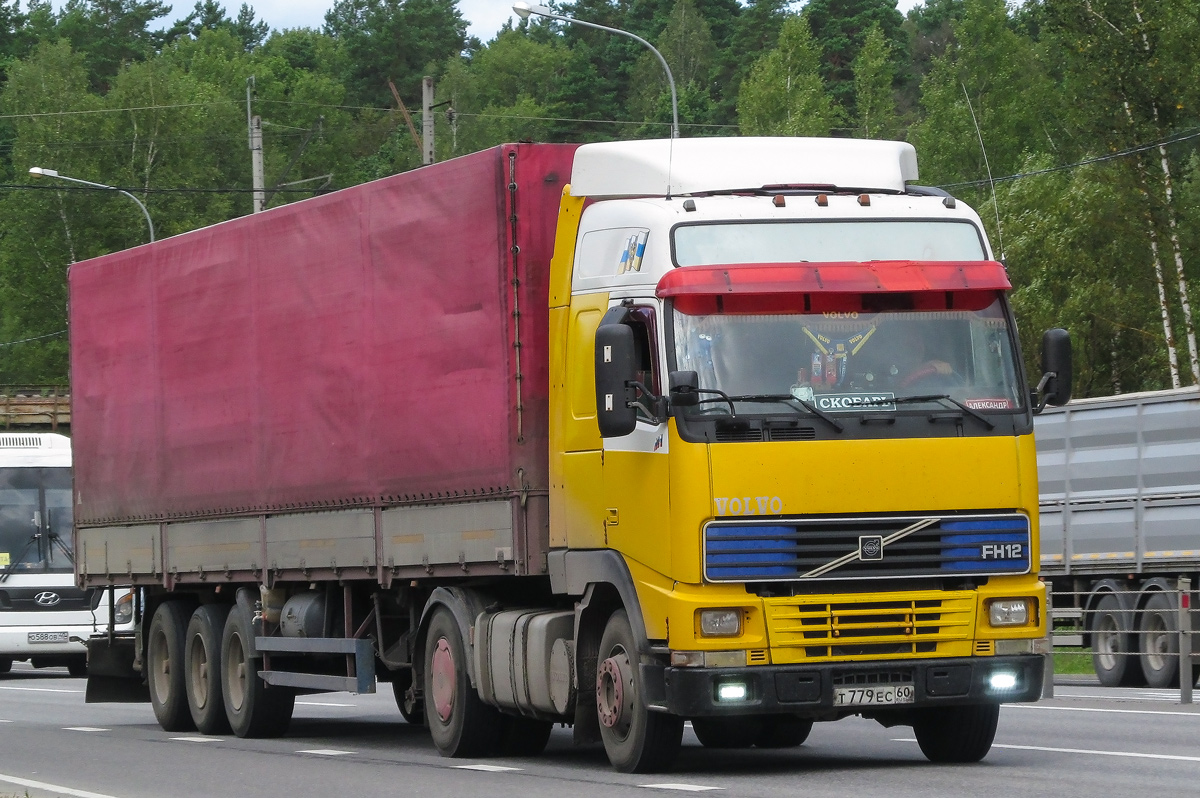 Псковская область, № Т 779 ЕС 60 — Volvo ('1993) FH12.380