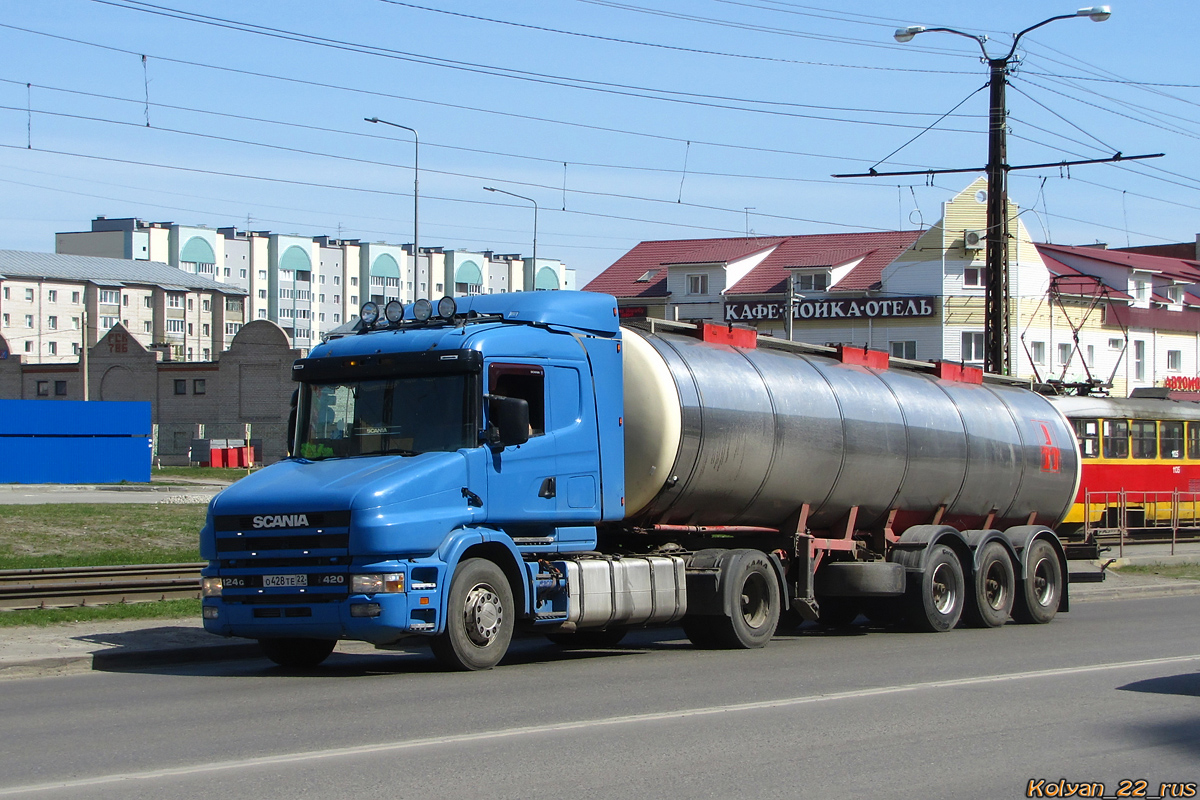 Алтайский край, № О 428 ТЕ 22 — Scania ('1996) T-Series 124G