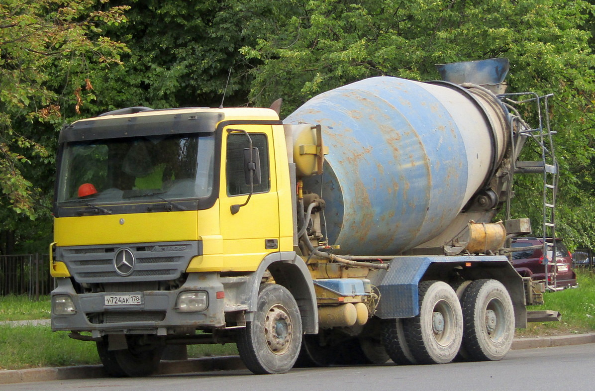 Санкт-Петербург, № У 724 АК 178 — Mercedes-Benz Actros ('2003) 3332