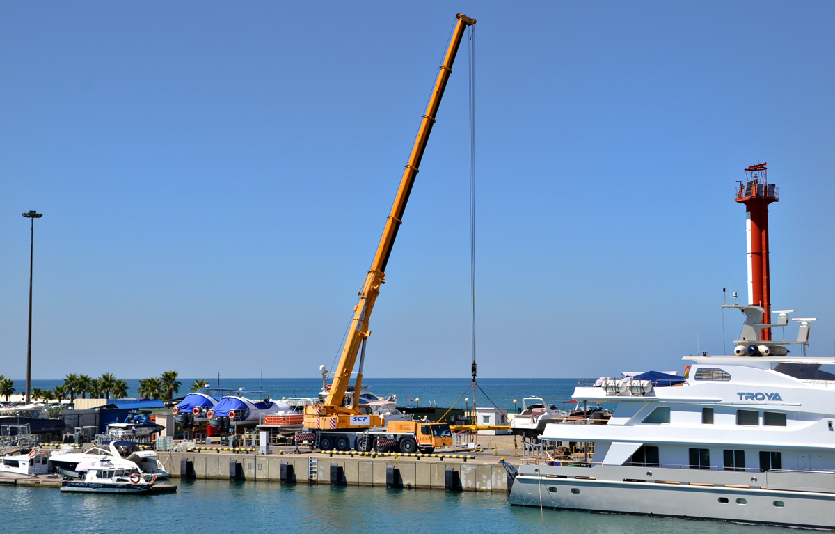 Краснодарский край, № К 861 НЕ 123 — Liebherr (общая модель)