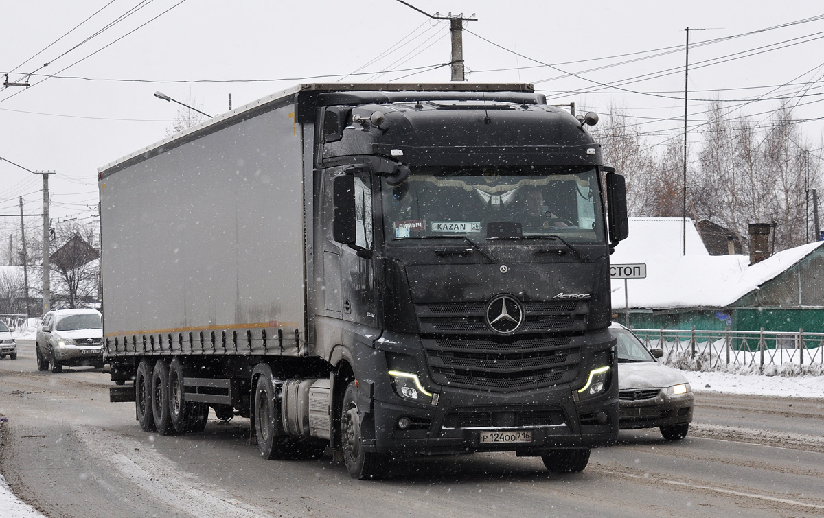 Татарстан, № Р 124 ОО 716 — Mercedes-Benz Actros ('2022) [LRD]