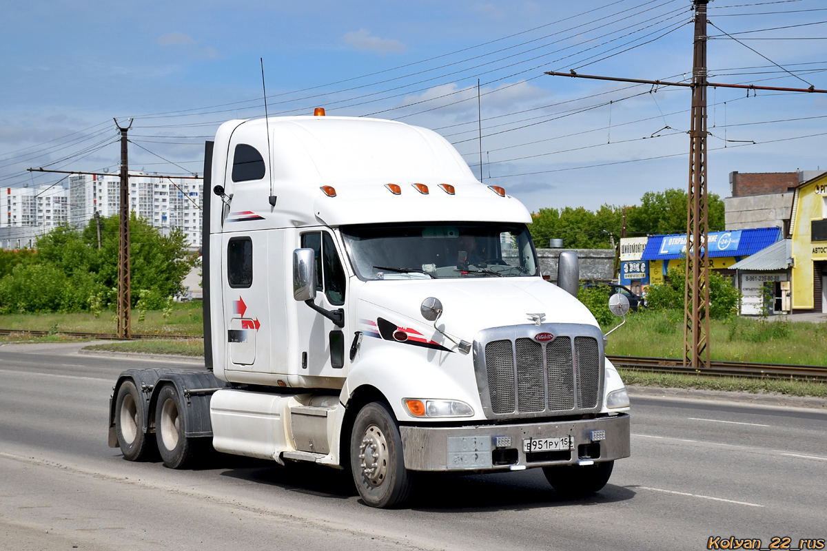 Новосибирская область, № В 951 РУ 154 — Peterbilt 387