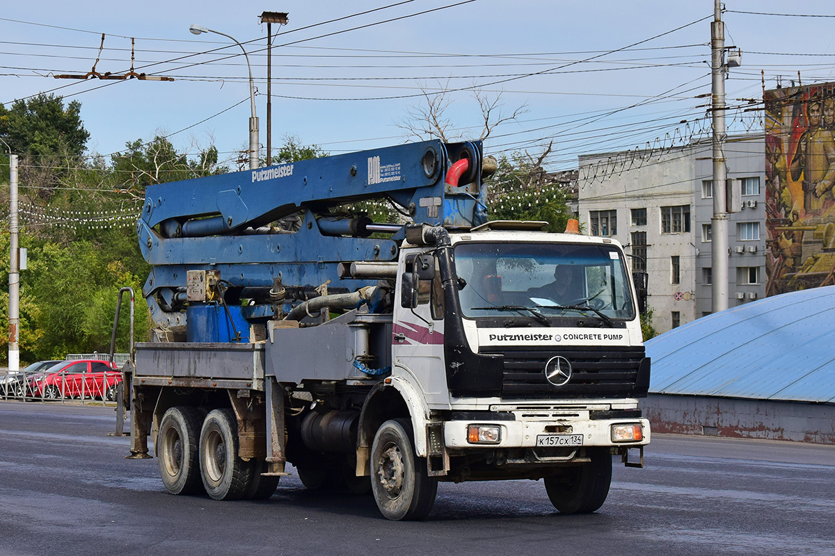 Волгоградская область, № К 157 СХ 134 — Mercedes-Benz NG (общ. мод.)