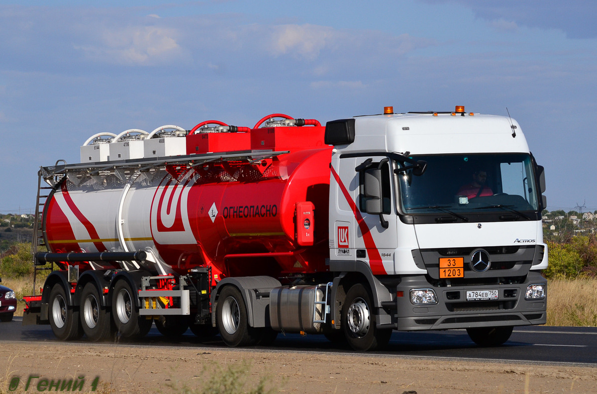 Волгоградская область, № А 784 ЕВ 750 — Mercedes-Benz Actros '09 1844 [Z9M]