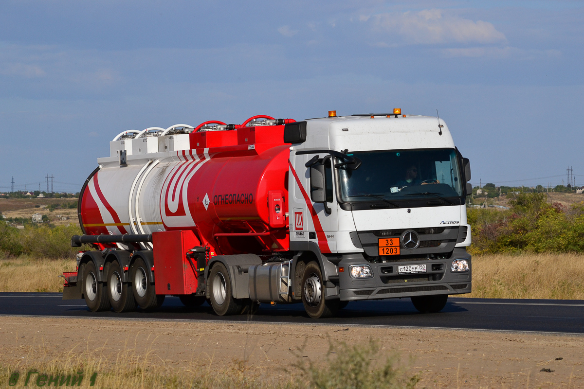 Волгоградская область, № С 120 УР 750 — Mercedes-Benz Actros '09 1844 [Z9M]