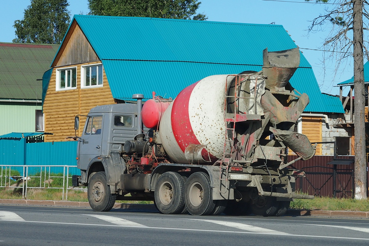 Ханты-Мансийский автоном.округ, № Е 801 МК 186 — КамАЗ-53229-15 [53229R]