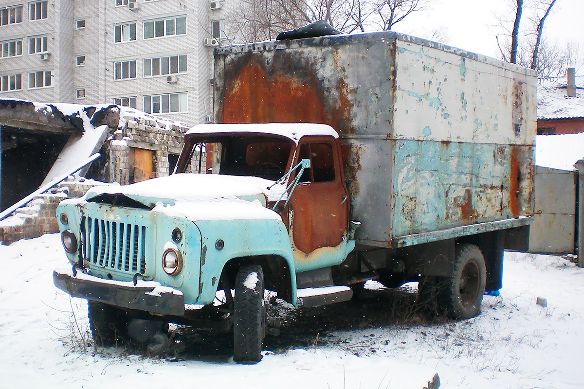 Днепропетровская область, № 930-95 АА — ГАЗ-52-01