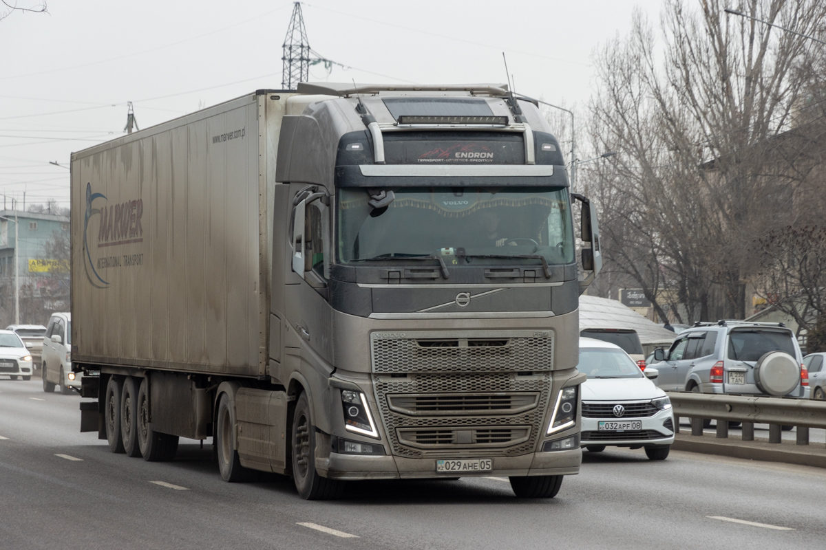 Алматинская область, № 029 AHE 05 — Volvo ('2012) FH16.750