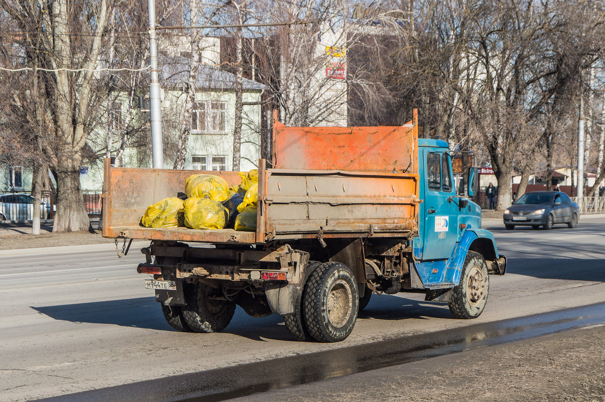 Пензенская область, № М 944 ТЕ 58 — ЗИЛ-494560