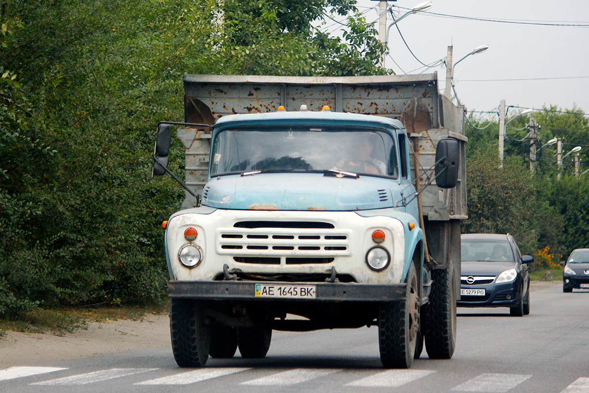 Днепропетровская область, № АЕ 1645 ВК — ЗИЛ-495810