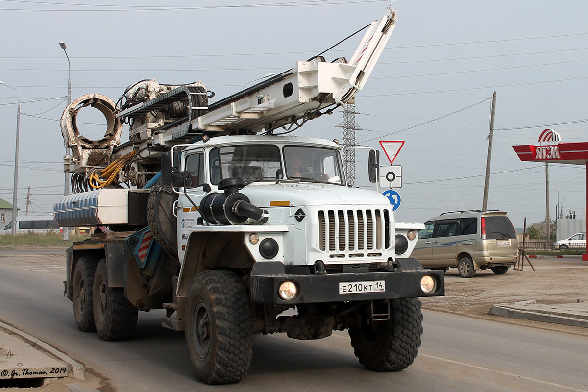 Саха (Якутия), № Е 210 КТ 14 — Урал-4320-60