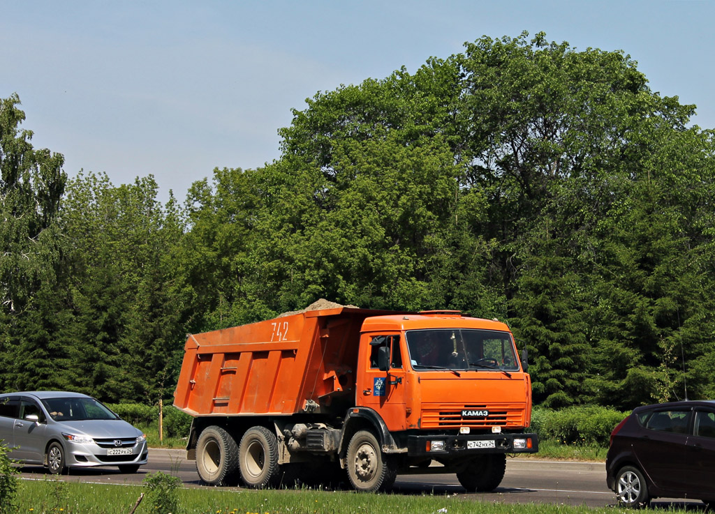 Красноярский край, № С 742 НХ 24 — КамАЗ-65115-02 [65115C]