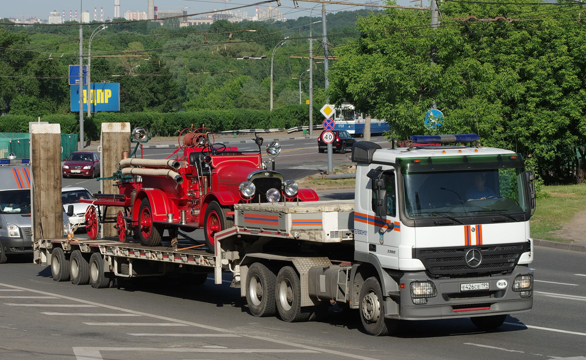 Москва, № Е 426 СЕ 199 — Mercedes-Benz Actros ('2003) 3350