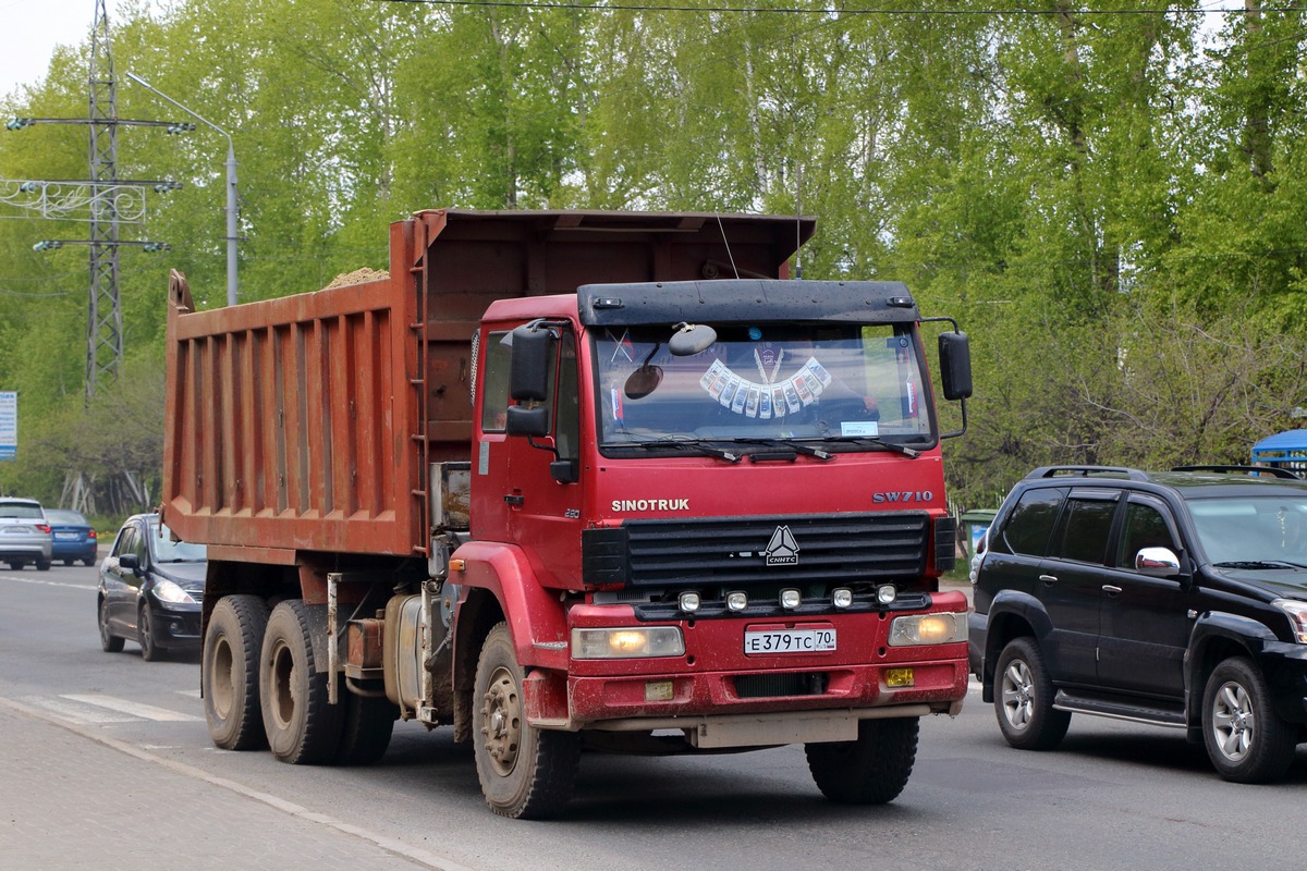 Томская область, № Е 379 ТС 70 — Sinotruk SWZ10 Golden Prince