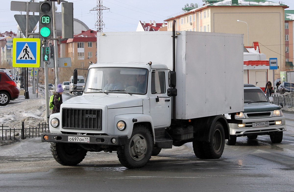 Ямало-Ненецкий автоном.округ, № О 697 ОН 11 — ГАЗ-3309