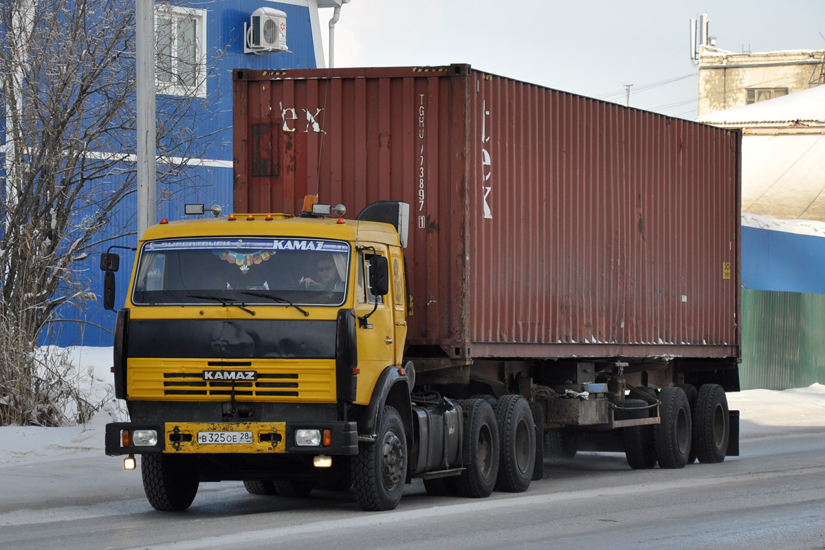 Амурская область, № В 325 ОЕ 28 — КамАЗ-54115-15 [54115R]