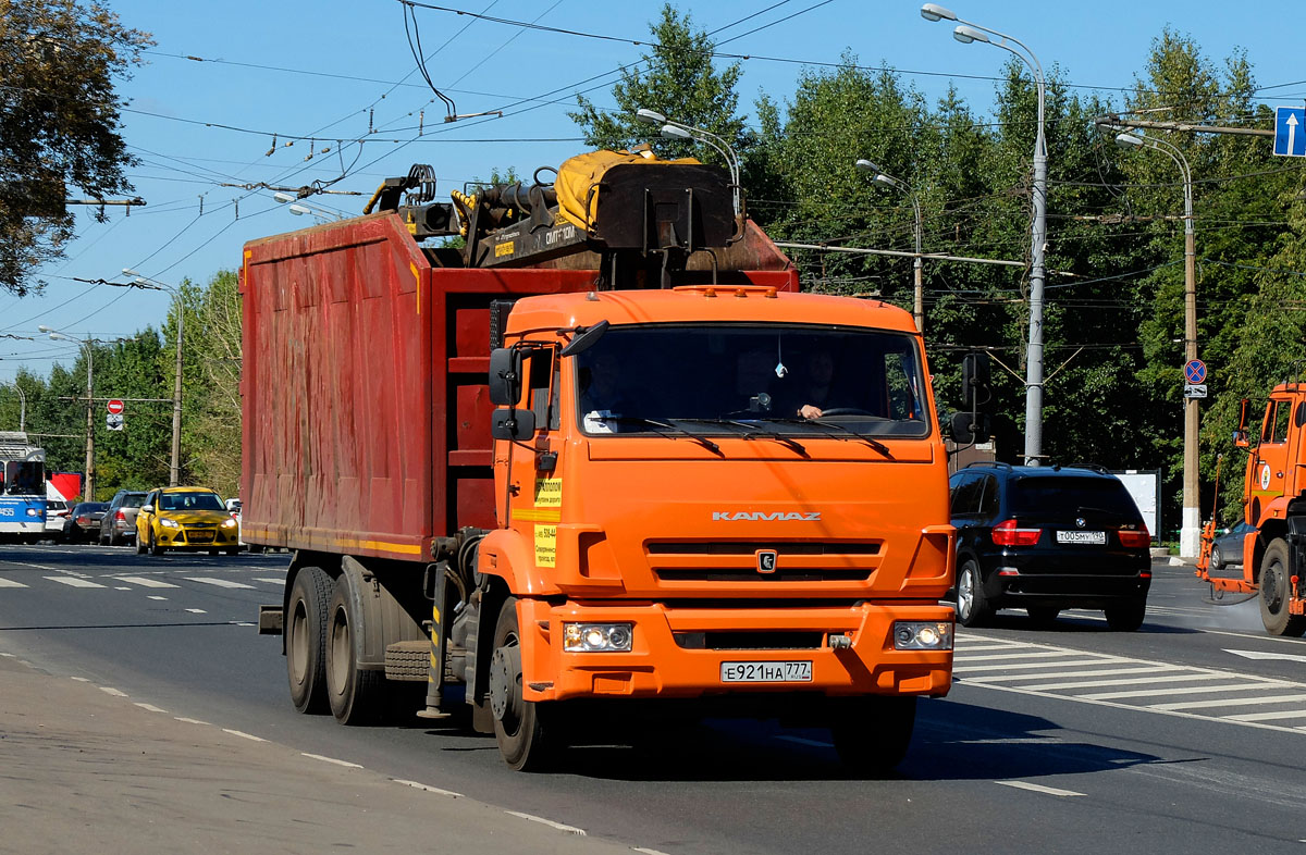 Смоленская область, № Е 921 НА 777 — КамАЗ-65115 (общая модель)