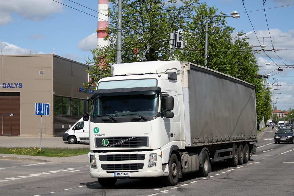 Литва, № HNZ 601 — Volvo ('2002) FH12.440