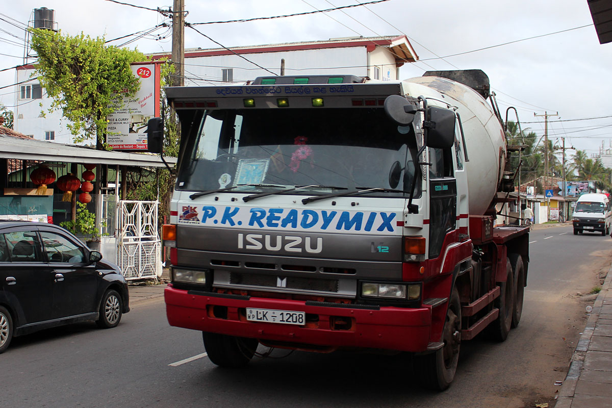 Шри-Ланка, № LK-1208 — Isuzu (общая модель) Шри-Ланка, № LK-1208 — Isuzu (общая модель)