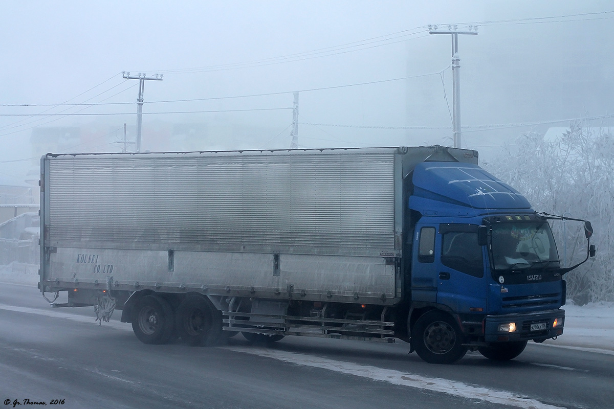 Приморский край, № А 210 КХ 125 — Isuzu Giga (общая модель)