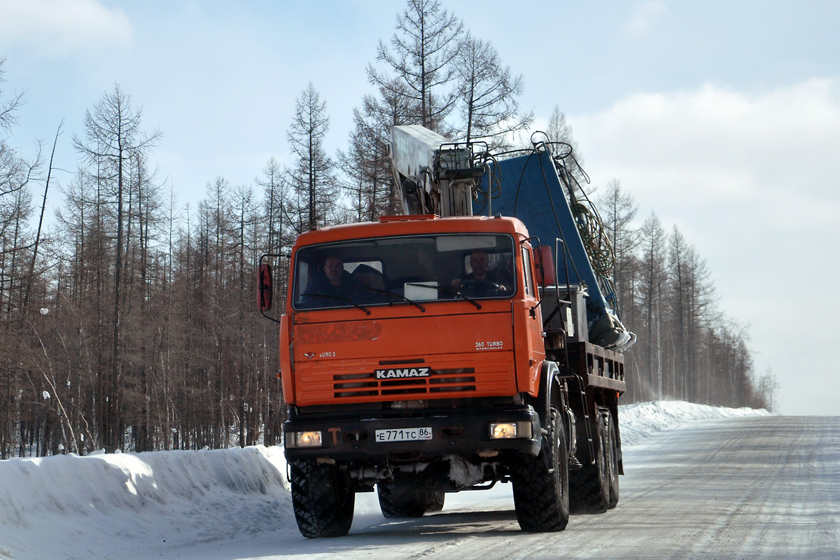 Ханты-Мансийский автоном.округ, № Е 771 ТС 86 — КамАЗ-43118-15 [43118R]