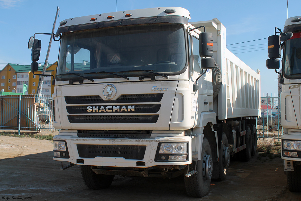 Китай, № 陕V 17117 — Shaanxi Shacman F3000 SX331x