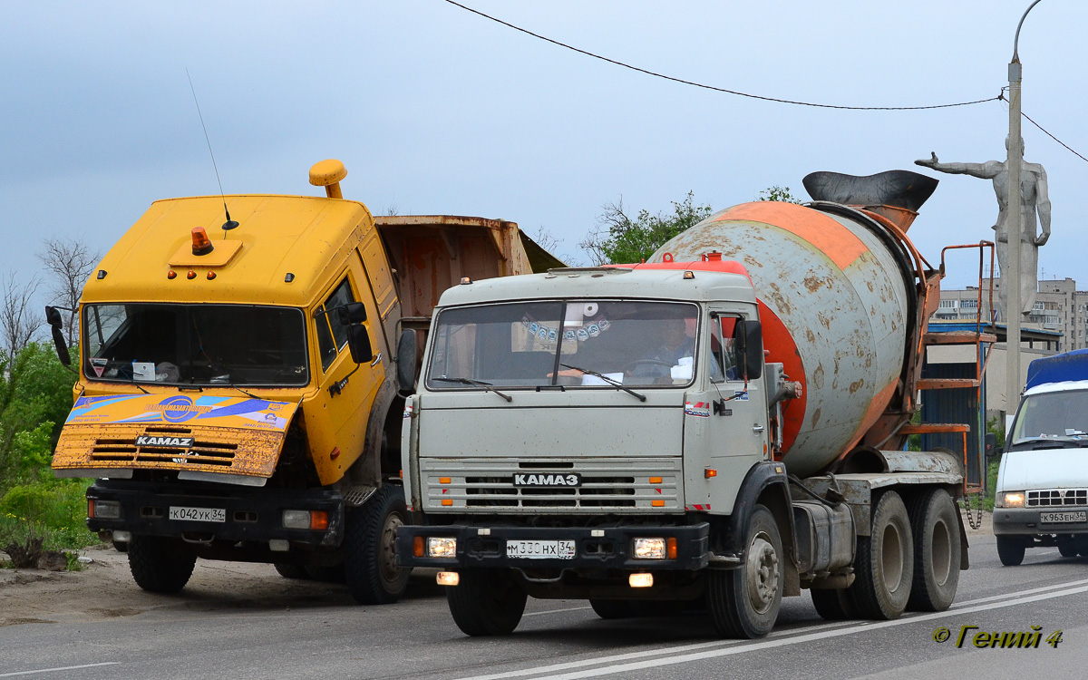 Волгоградская область, № М 330 НХ 34 — КамАЗ-55111-02 [55111C]