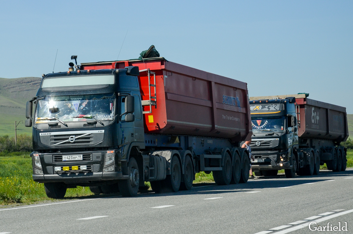 Хакасия, № Т 423 ВР 19 — Volvo ('2010) FM.480 [X9P]; Хакасия, № С 977 ЕХ 19 — Volvo ('2010) FMX.480 [X9P]