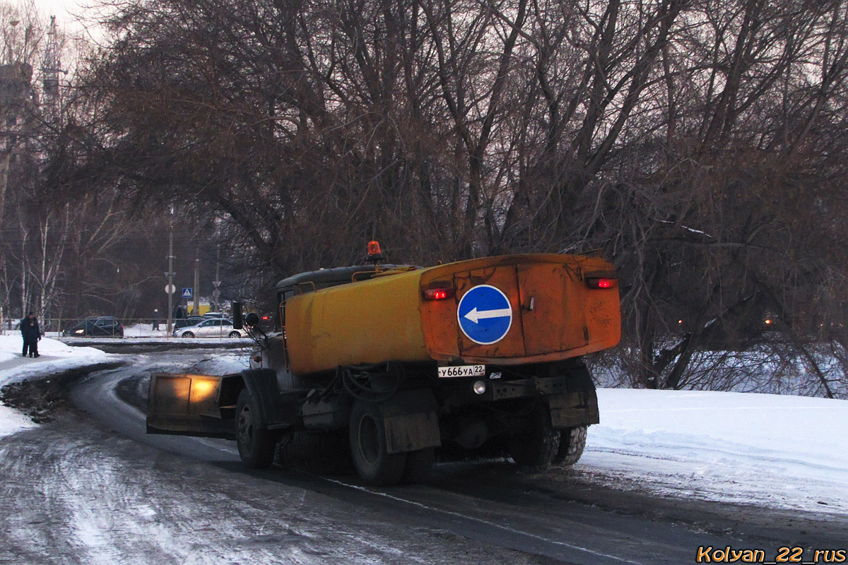 Алтайский край, № У 666 УА 22 — ЗИЛ-431412
