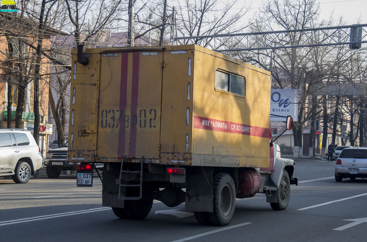 Алматы, № 037 BP 02 — ГАЗ-3307