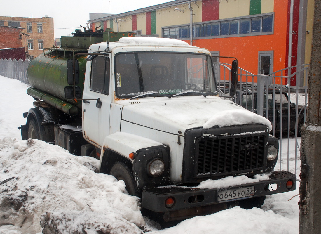 Московская область, № О 645 УО 90 — ГАЗ-3307