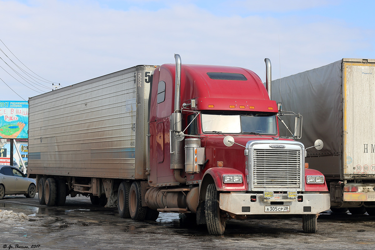 Амурская область, № А 305 СР 28 — Freightliner FLD 132 Classic XL