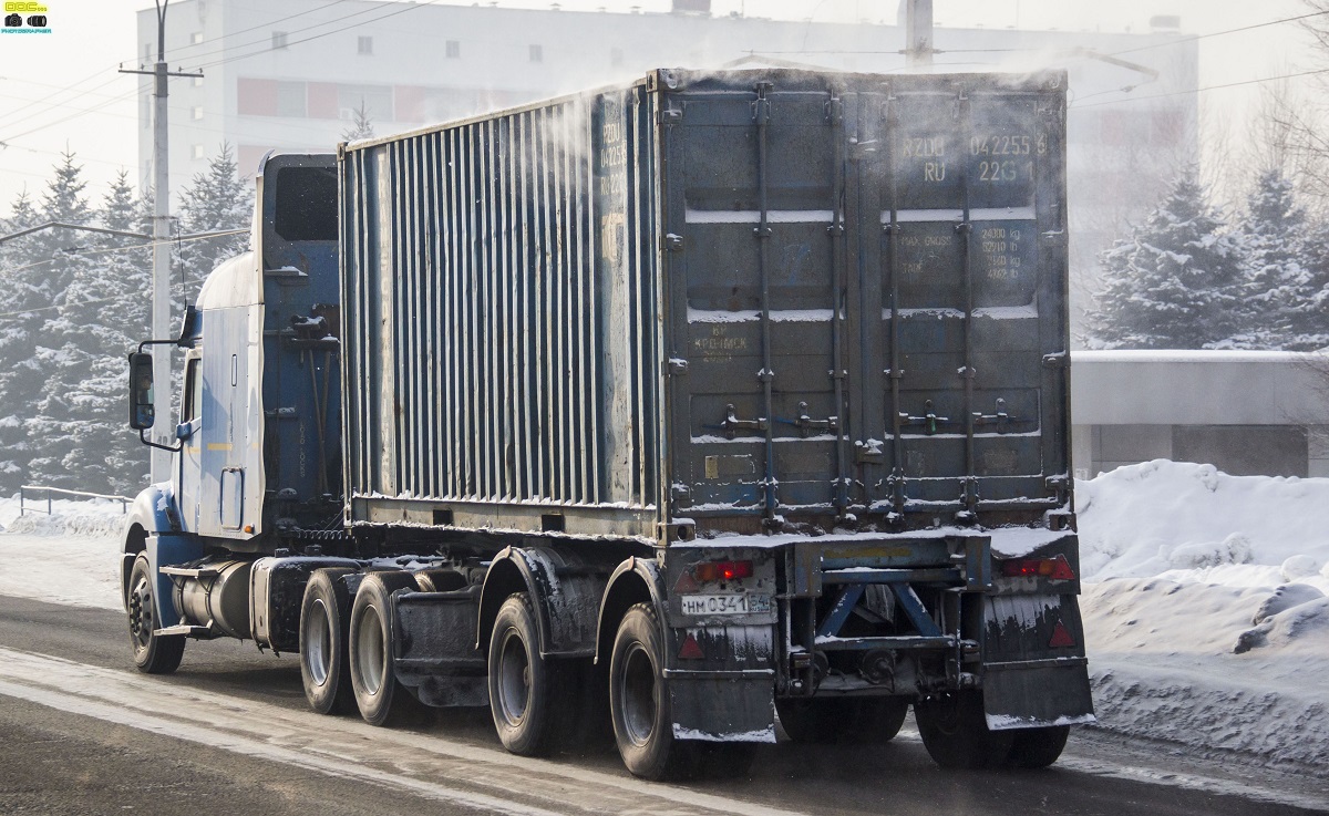 Алтайский край, № А 222 ТУ 22 — Freightliner Columbia