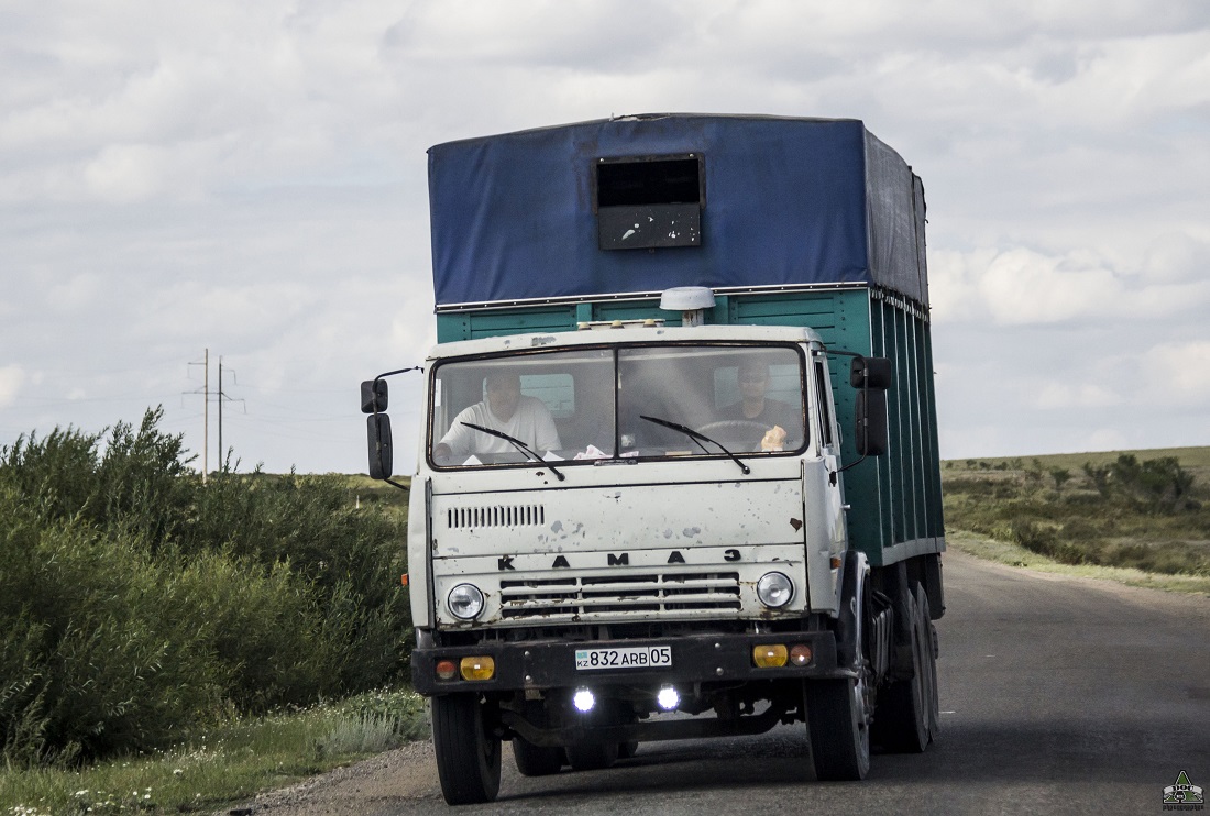 Алматинская область, № 832 ARB 05 — КамАЗ-5320