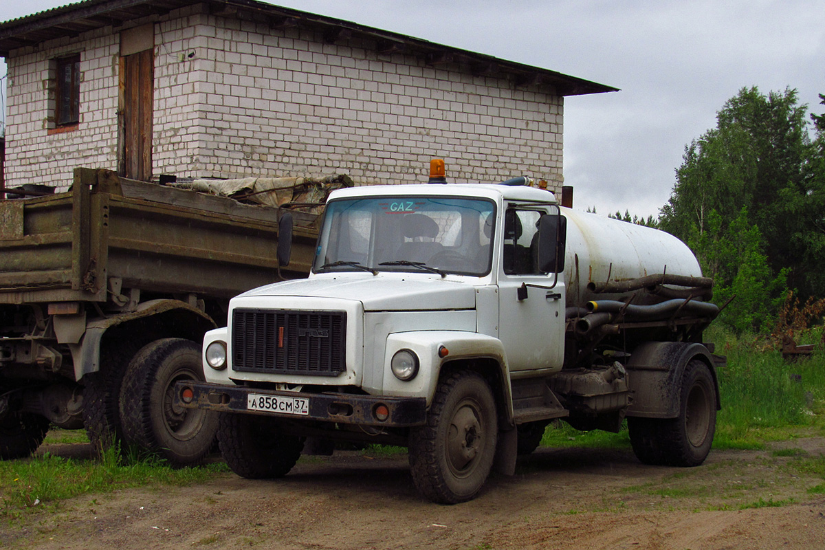 Ивановская область, № А 858 СМ 37 — ГАЗ-3307